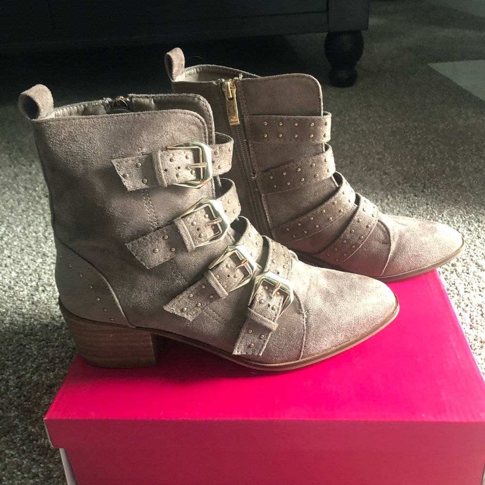 Catherine Malandrino Patsy Bootie 7.5 - image 3